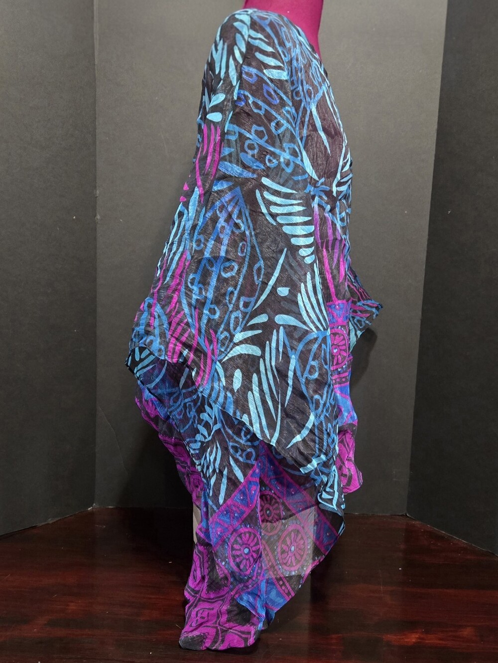 Beautiful Jeweled tones adorn this flowing 3/4 asemetrical sleeves Flowing semi - Picture 3 of 6